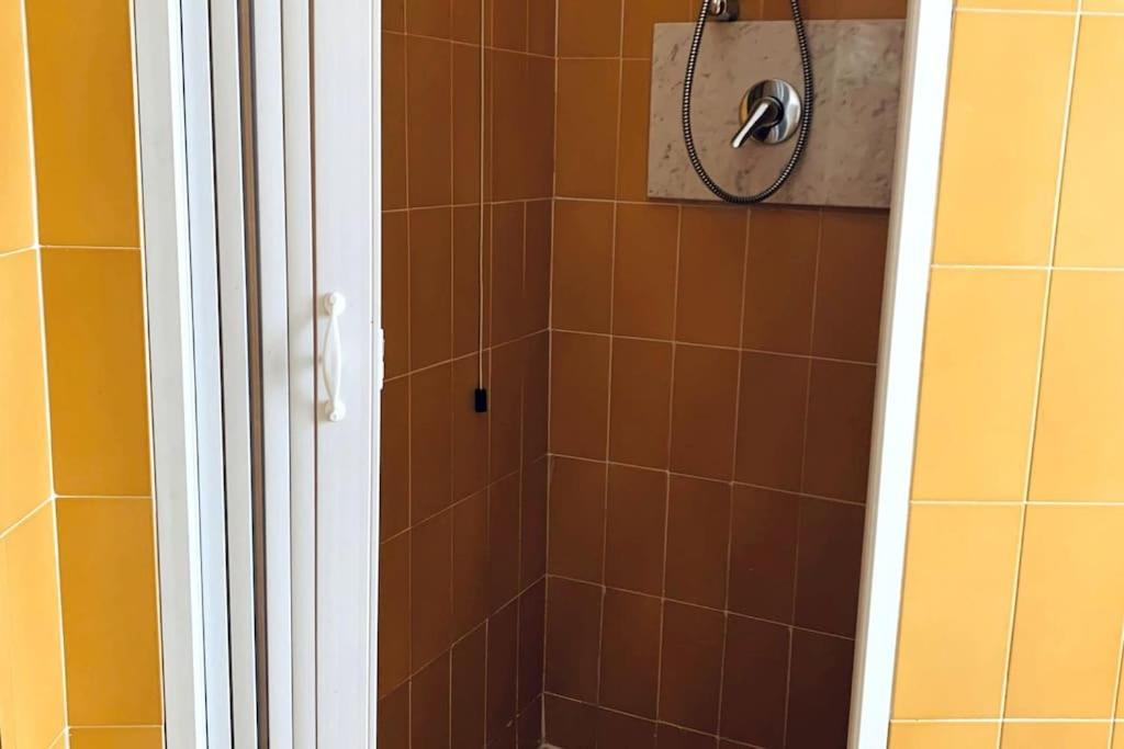 Location Strategica! -Mirochi Apartment- Бергамо Екстериор снимка